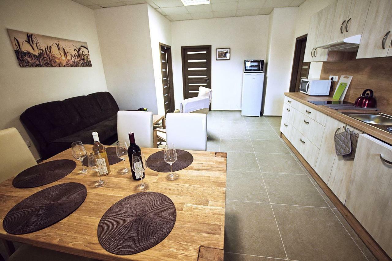 "U Capa" Krasny Apartman V Sedleci Sedlec  Exterior photo